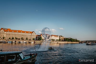Flyboarding na Vltavě