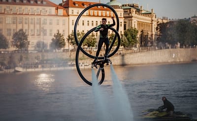 Petr Civín po dvojitém saltu